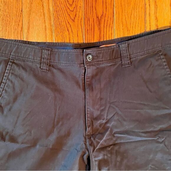 ST. JOHN’s BAY COMFORT STRETCH 10” MEN’s CARGO SHORT IN NAVY BLUE SIZE 40 - Picture 3 of 6